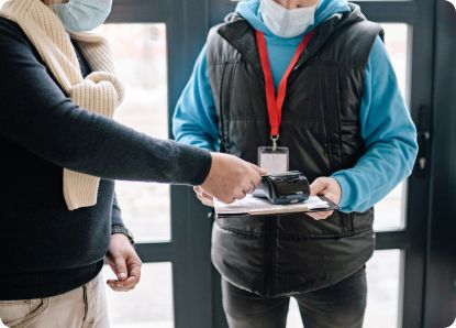 pexels-yan-krukau-6818149 1.jpg